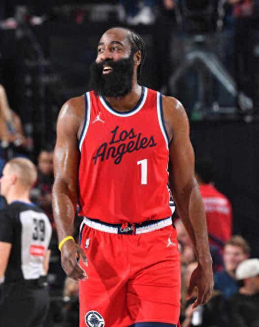 包含火箭队惊险逆转取胜，哈登状态回暖的词条